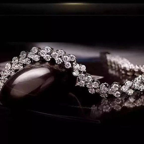 💙Shining Stone Sterling Silver Bracelet - Picture 2 of 7